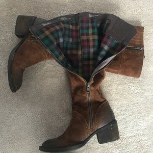 Women’s High Leather Boots